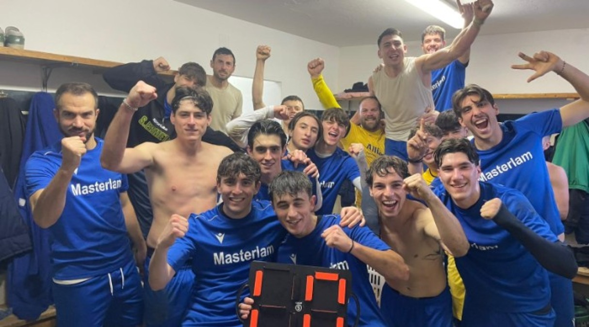 Calcio Prima, il Sant'Ermete ritorna a sorridere (1-0) - L'esultanza del Sant'Ermete a fine partita