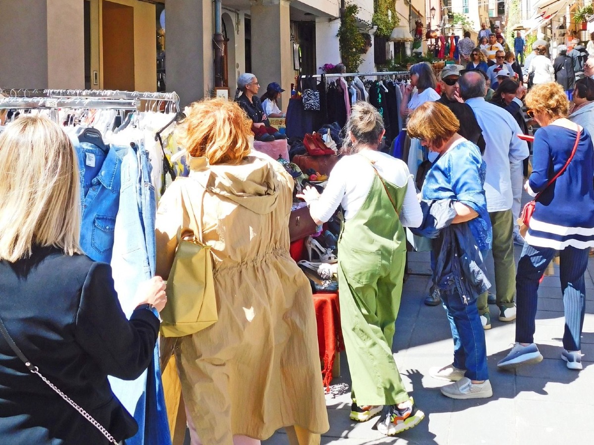 Santarcangelo, torna il Mercatino delle Famiglie per il riuso e il vintage - 