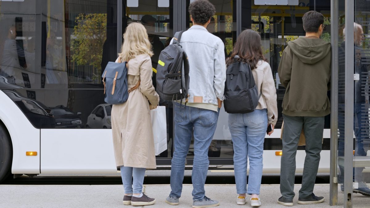 Rimini: studenti senza bus per tornare a casa. "La petizione ha raccolto già 80 firme" - 