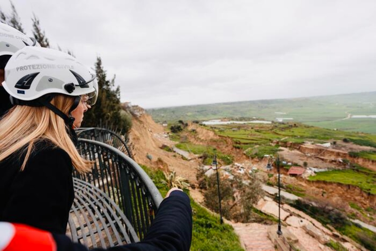 Meloni a Niscemi, stanziati 150 milioni dopo la frana - © Ansa