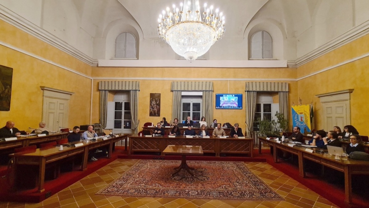 Santarcangelo, via libera alla variazione di bilancio: 2 milioni per la Cittadella della Sport - Consiglio Comunale di Santarcangelo 16 febbraio 2026