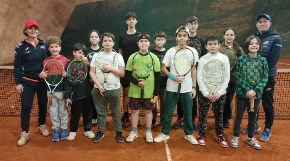 Tennis, il Ct Venustas si affaccia sul 2026 con grandi programmi ed ambizioni    - Allievi e staff tecnico del Circolo Tennis Venustas