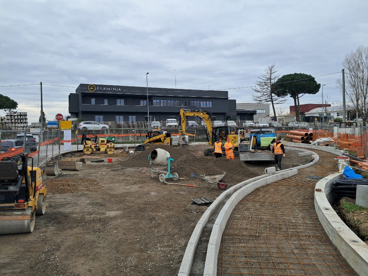 Chiusura temporanea di viale Gradara a Riccione per lavori alla rete idrica e fognaria - 
