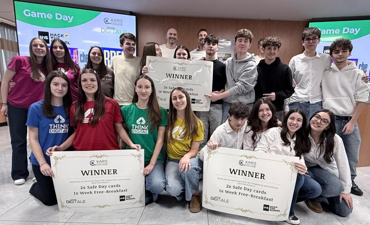 Rimini: gli studenti dei Licei Karis progettano la scuola del futuro - 