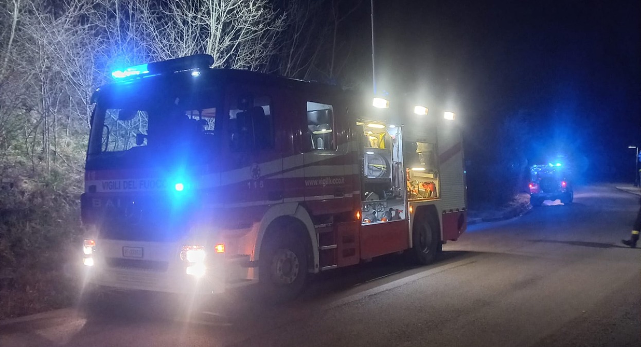 Dramma a Torriana: recuperato dai Vigili del Fuoco il corpo di un 40enne - I vigili del fuoco sul posto