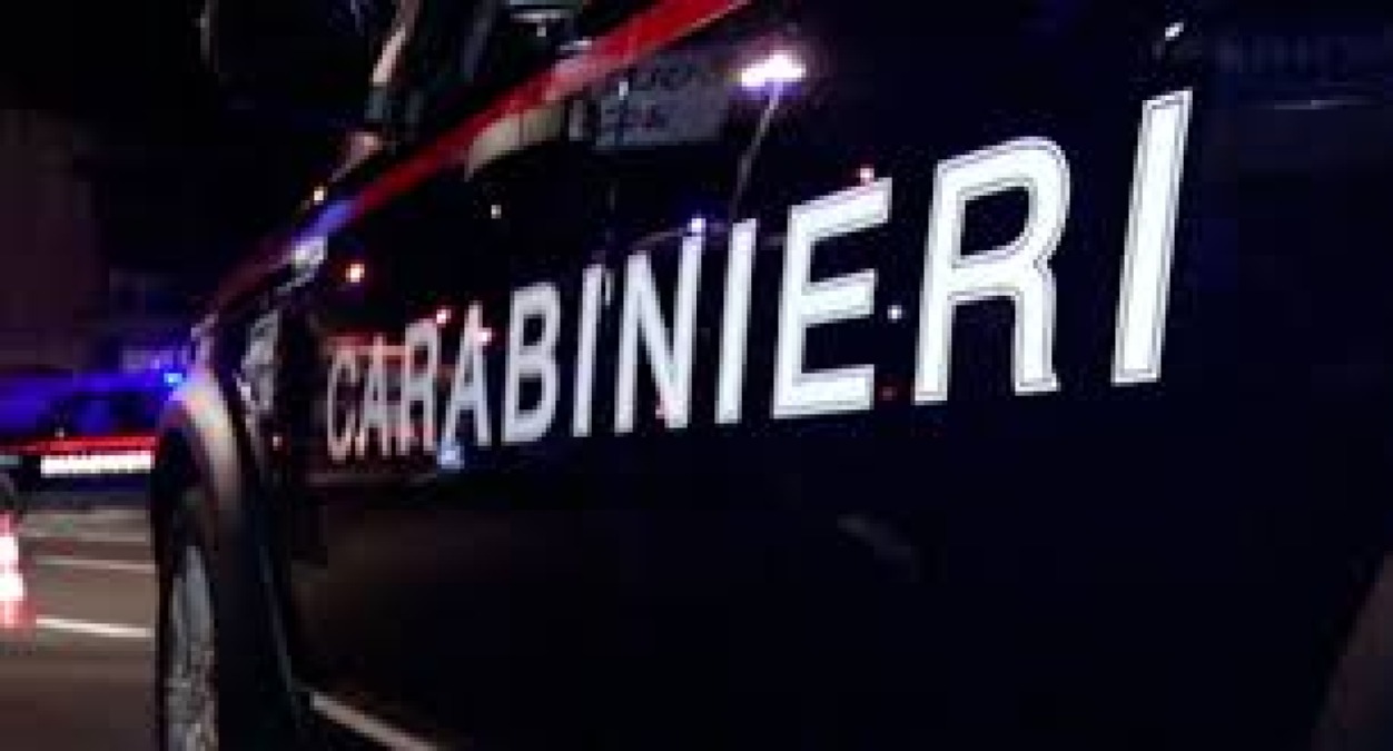 Rimini: si danno alla fuga dopo aver forzato un condominio. Arrestati due ladri - 