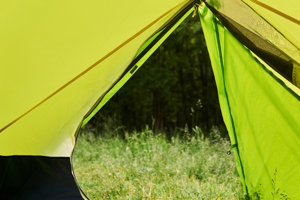 Coppia trovata morta in tenda, il Comune respinge le accuse - Repertorio