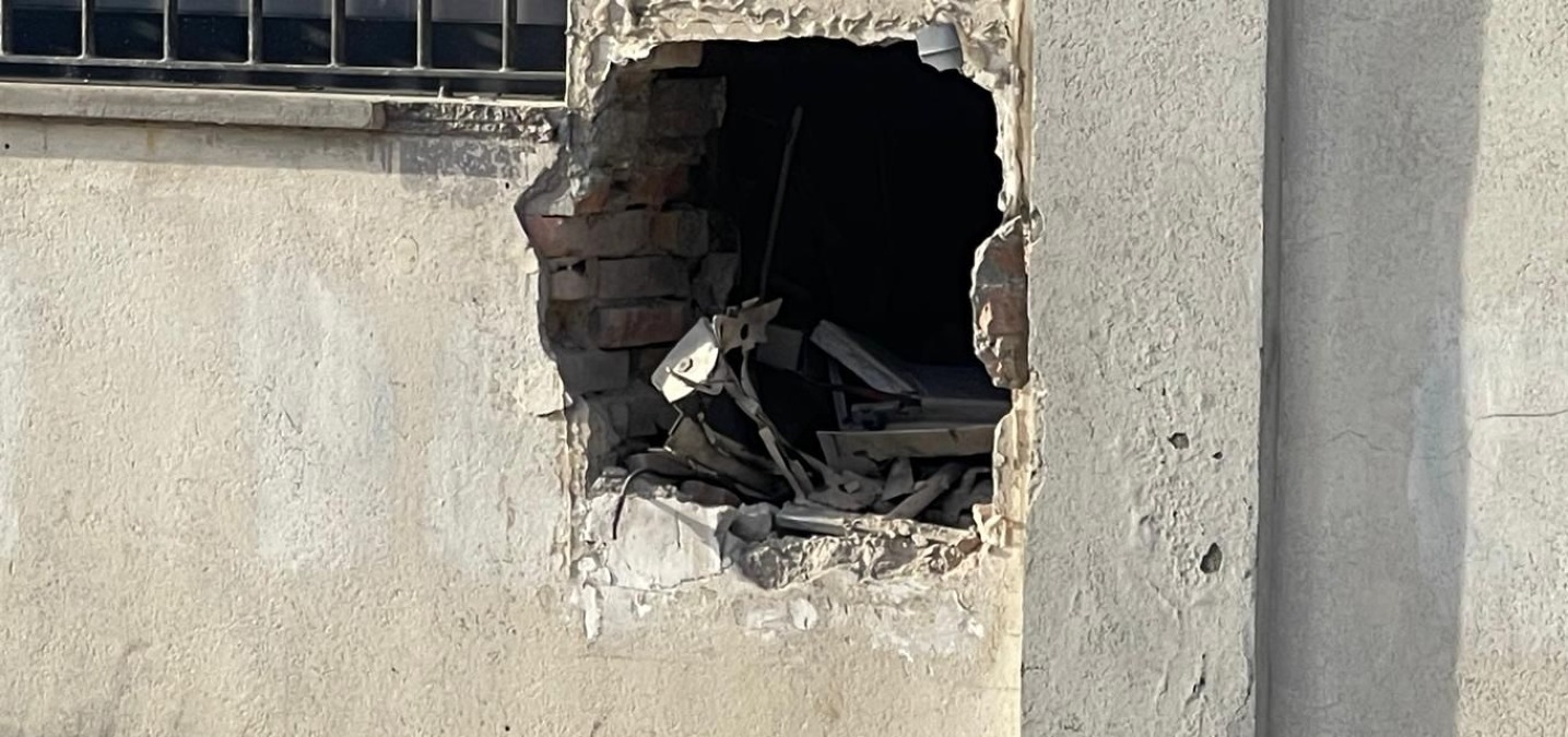 Un boato sveglia la città: assalto nella notte al Postamat di Santarcangelo - Dove c'era il postamat