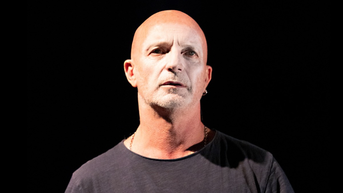 Roberto Latini porta la sua versione dell'Antigone al Teatro Galli - foto di Manuela Giusto