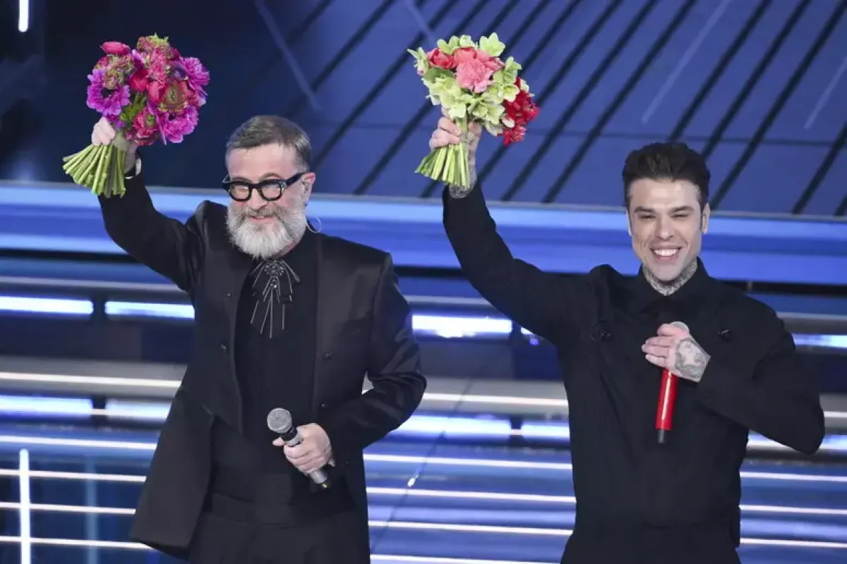 Sanremo 2026, la seconda serata: orari, scaletta e ospiti - © Ansa