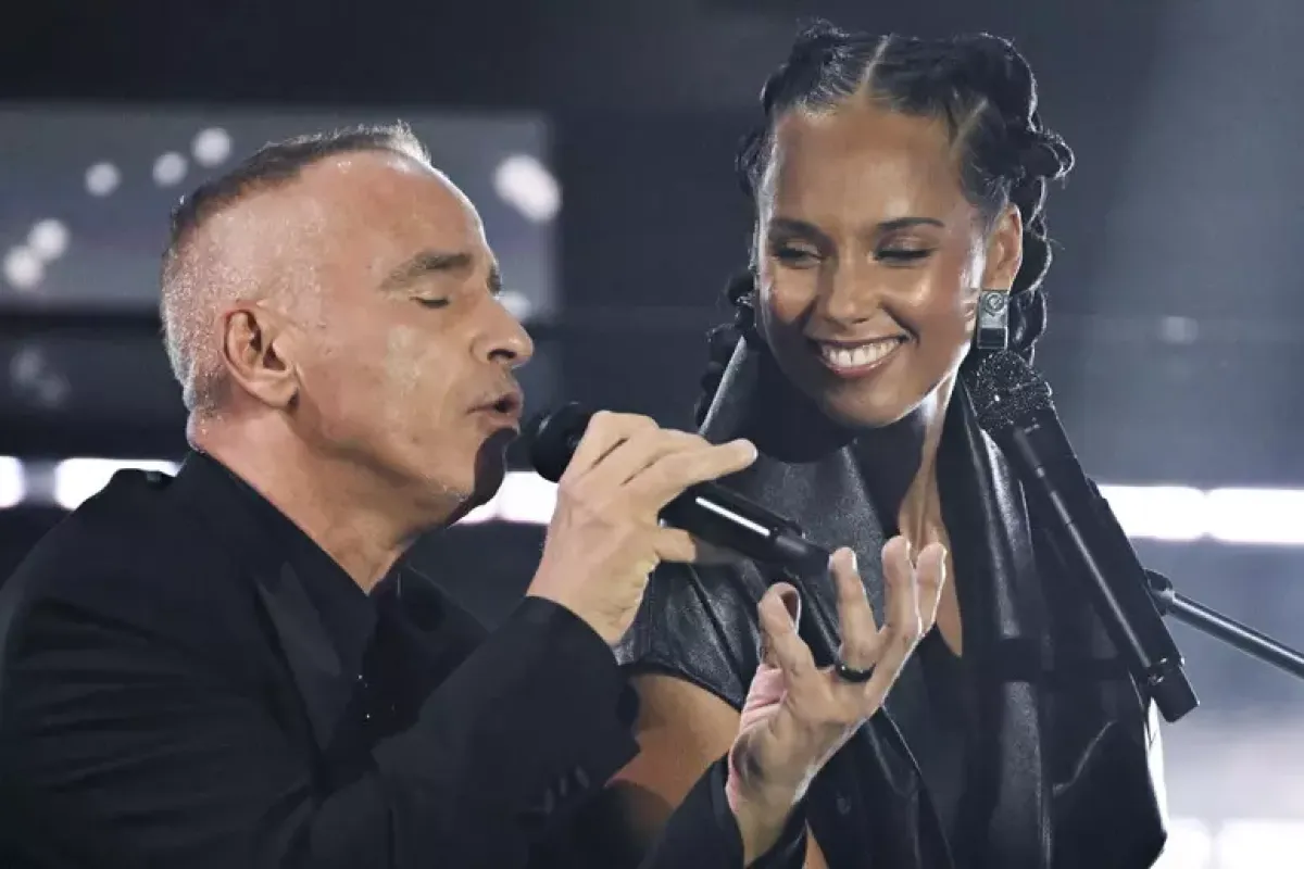 Eros Ramazzotti e Alicia Keys, il duetto infiamma Sanremo: in testa Arisa, Sayf, Luchè, Brancale e Da Vinci - © Ansa
