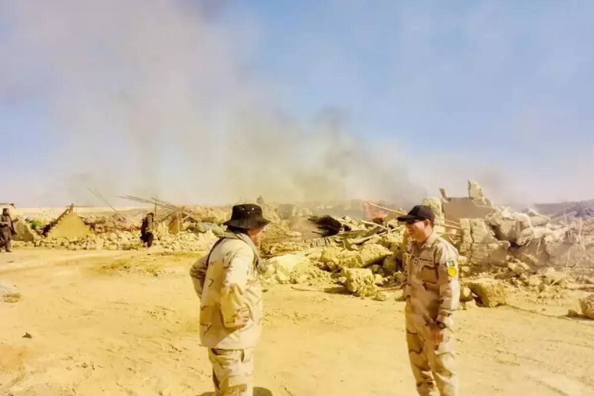 Pakistan–Afghanistan, escalation al confine: raid aerei e minacce di “guerra aperta” - © Ansa/Epa