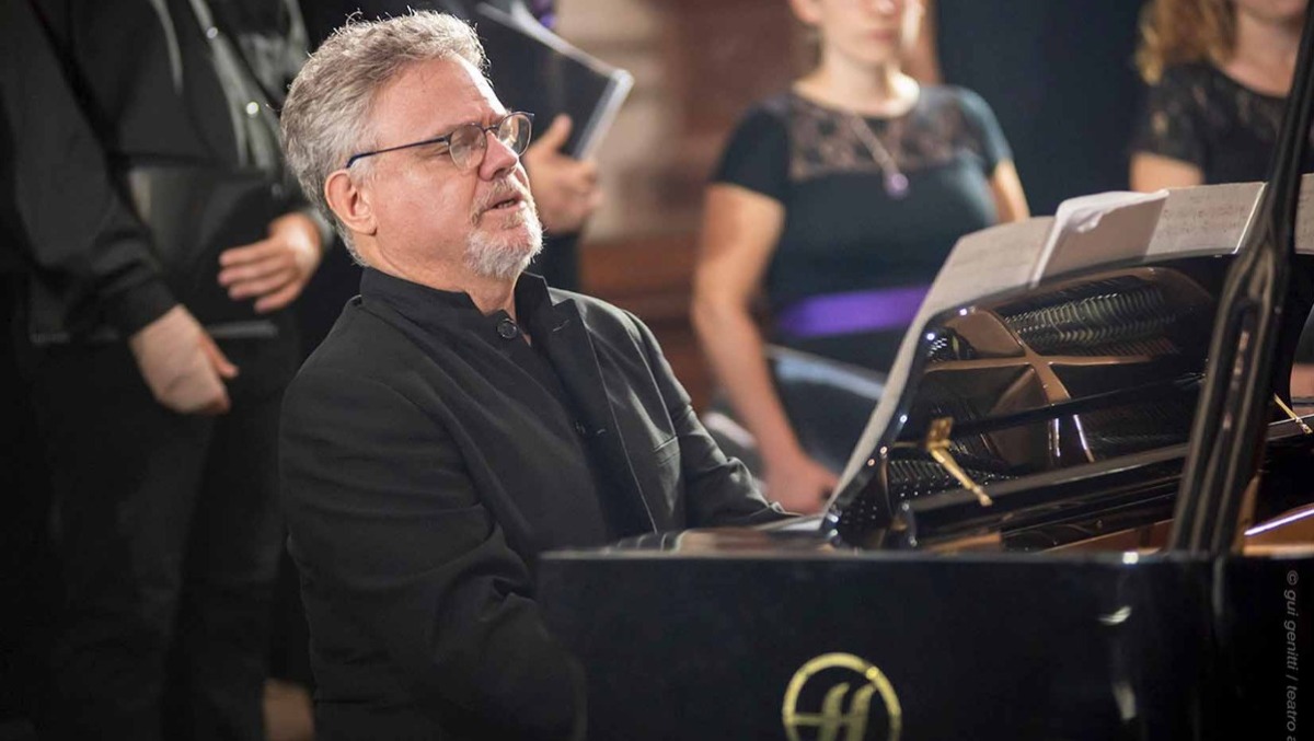 Al Teatro Galli la “Misatango” di Martín Palmeri: 430 coristi saranno protagonisti - Martin Palmeri