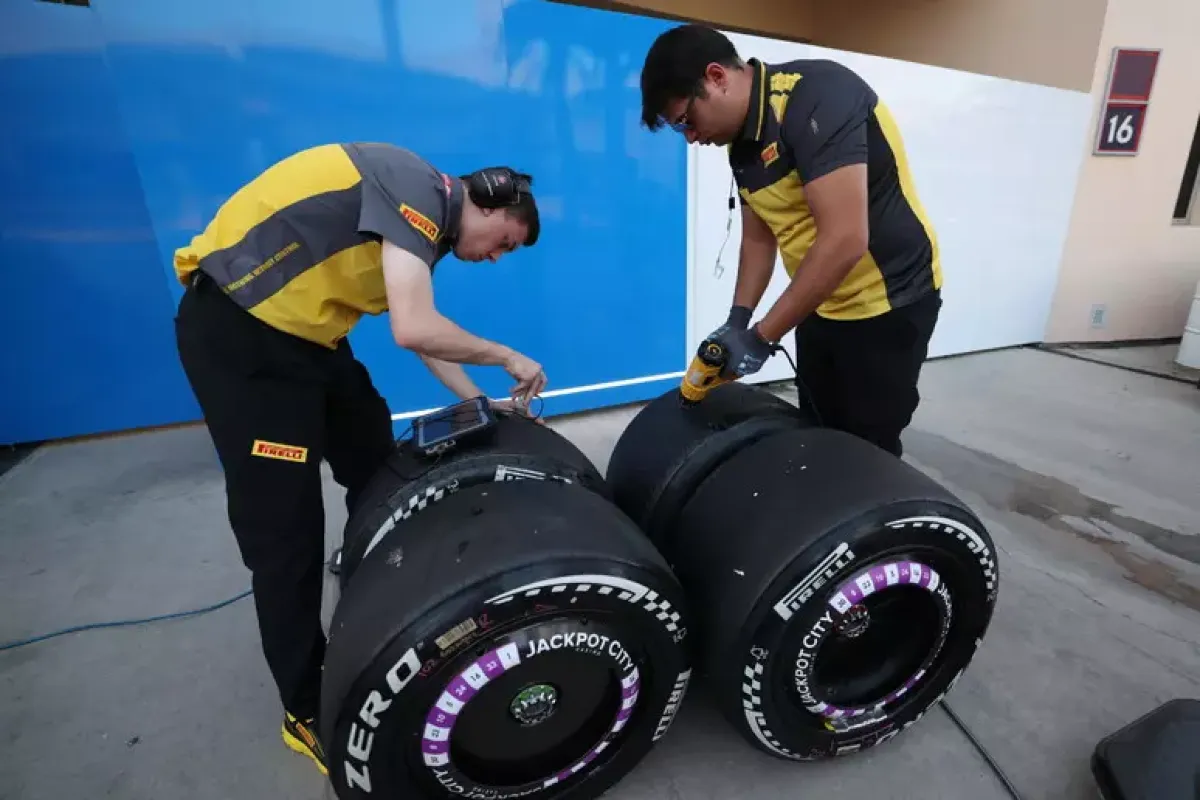 Pirelli ferma i test in Bahrein per l’escalation in Medio Oriente -  © Ansa/Epa