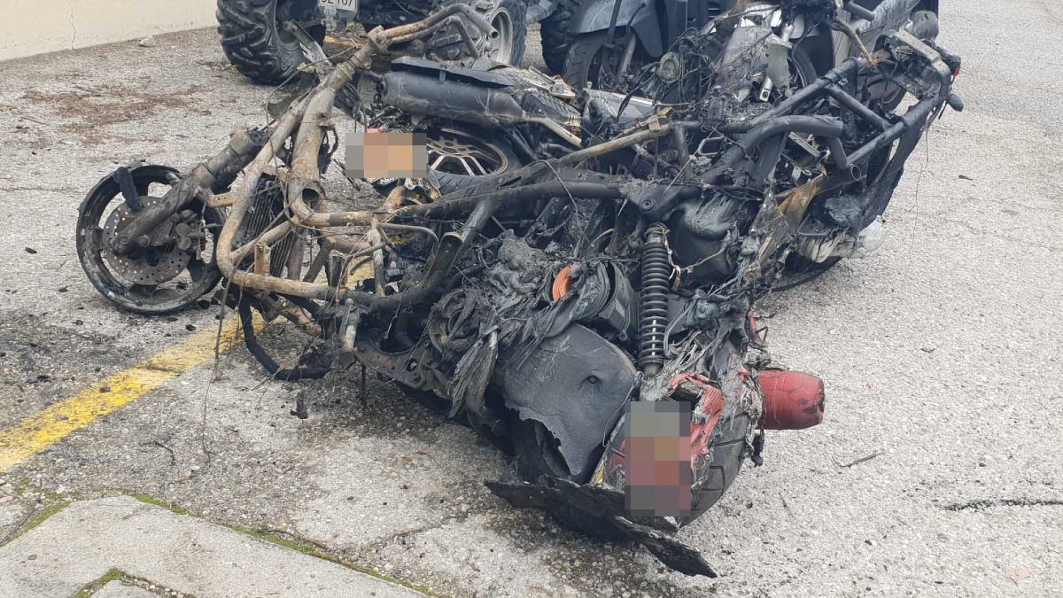 Incendio a Santarcangelo, capannone in fiamme - Altarimini