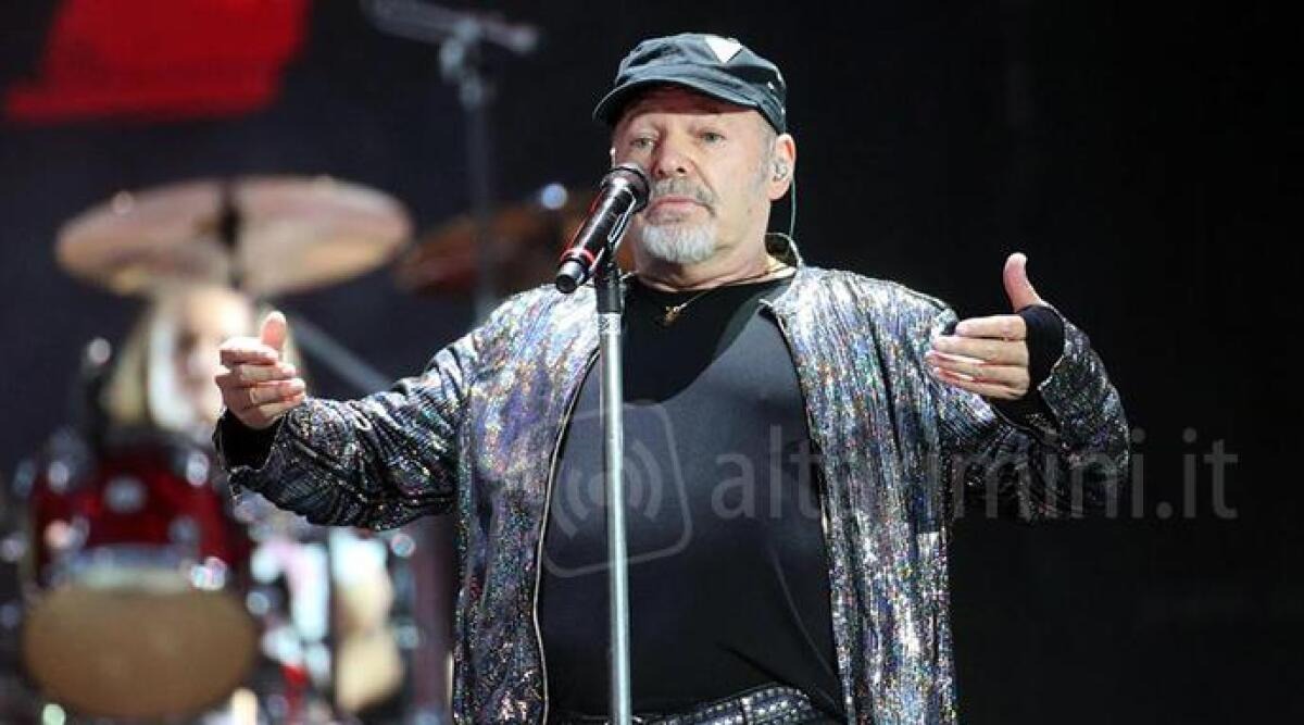 A Rimini è già Vasco Rossi mania: con il concerto, alberghi già pieni al 70% - Vasco Rossi PH ANSA