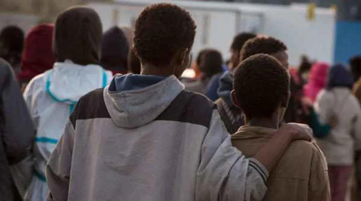 Il governo Meloni condannato: illegittimo il blocco alla nave Sea Eye 5 - Immigrati, repertorio