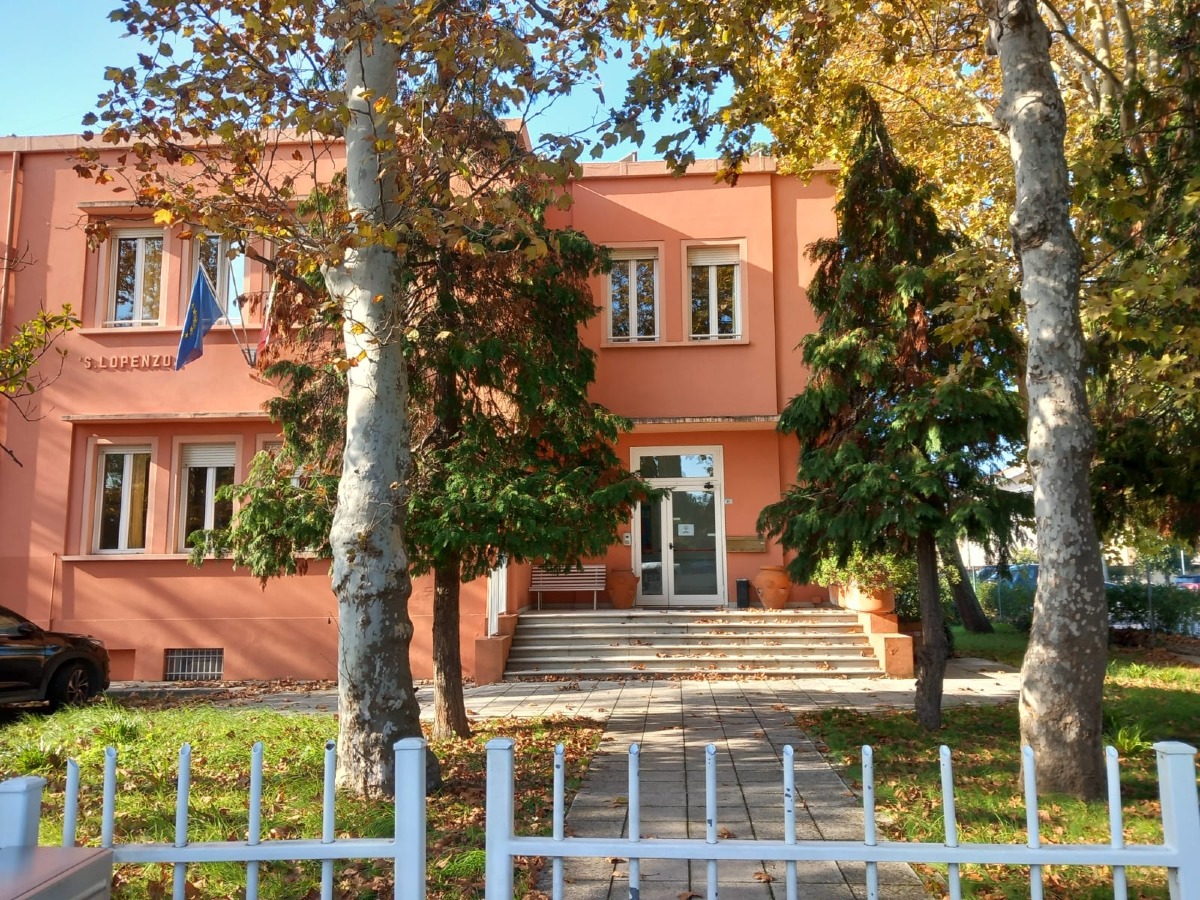 Sostegno agli spostamenti per il lavoro: distretto Riccione, stanziati oltre 39.000 euro - Sede dei Servizi alla persona di Riccione, in viale Flaminia