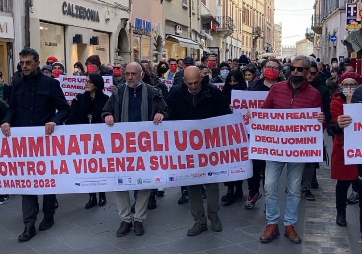 Rimini, torna la “Camminata degli uomini” contro la violenza sulle donne - 