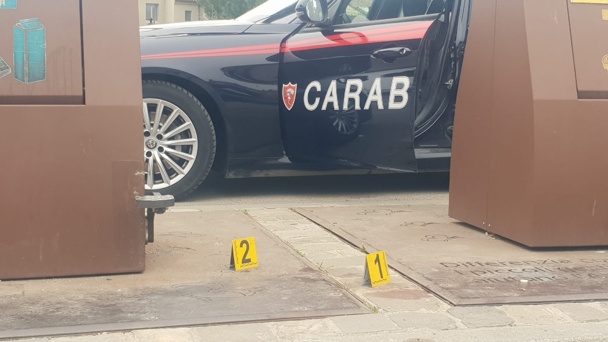 Rimini, donna trovata riversa a terra: era ferita al volto e senza documenti - Ambulanza repertorio