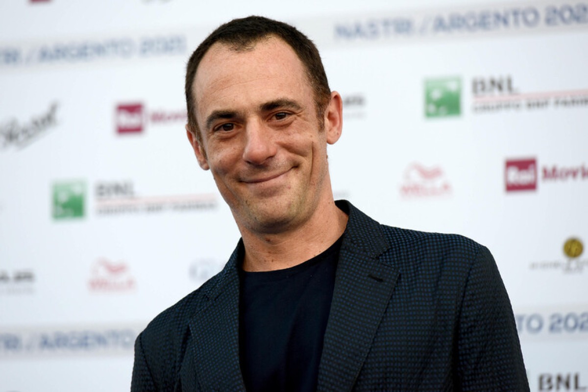 Elio Germano debutta su Instagram e rilancia il “No” al referendum omaggiando Gigi Proietti - © Ansa