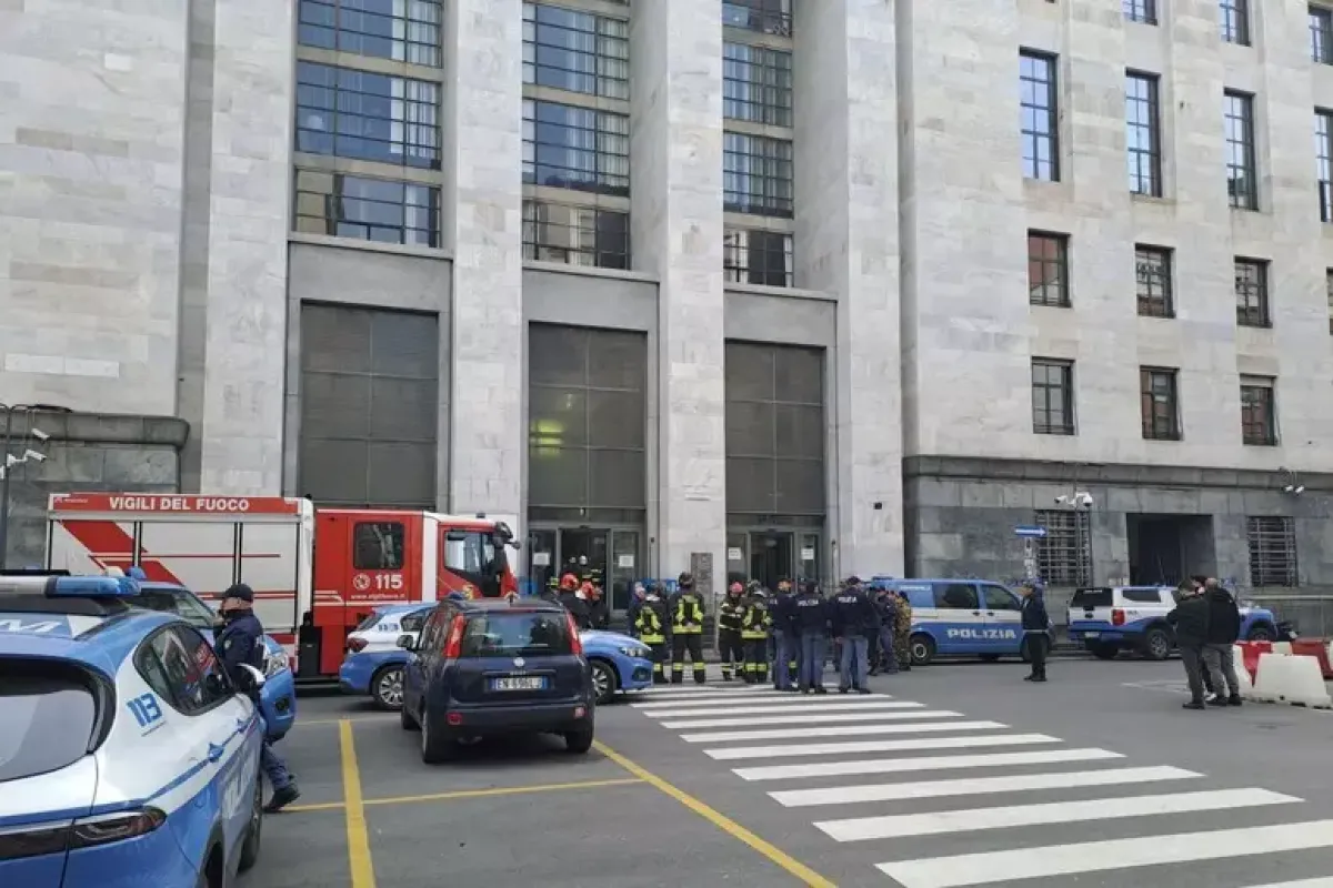 Allarme bomba al Tribunale di Milano, evacuato il Palazzo di Giustizia - © Ansa