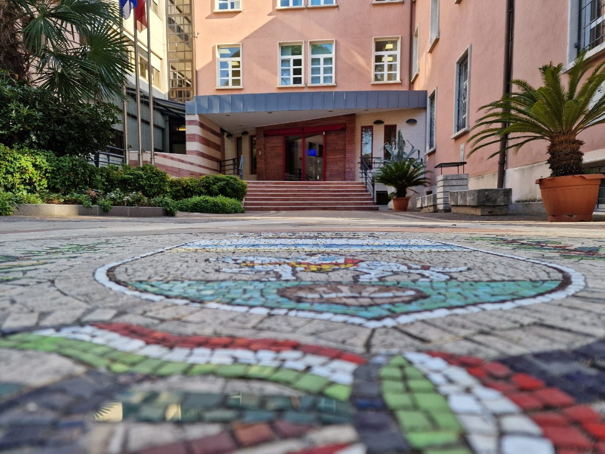 L'ex ristorante e undici posti d'auto: Comune di Riccione vende asset all'asta - Municipio di Riccione