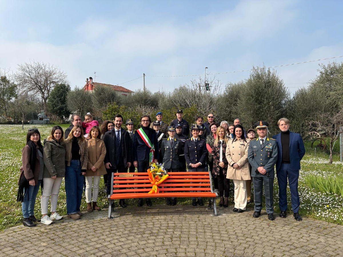 Coriano inaugura la nona panchina arancione contro la violenza sulle donne - 