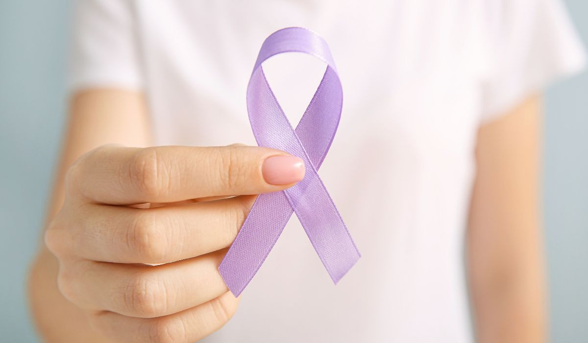 Riccione, Giornata del fiocchetto lilla: “Fili invisibili” approfondisce i disturbi alimentari - 