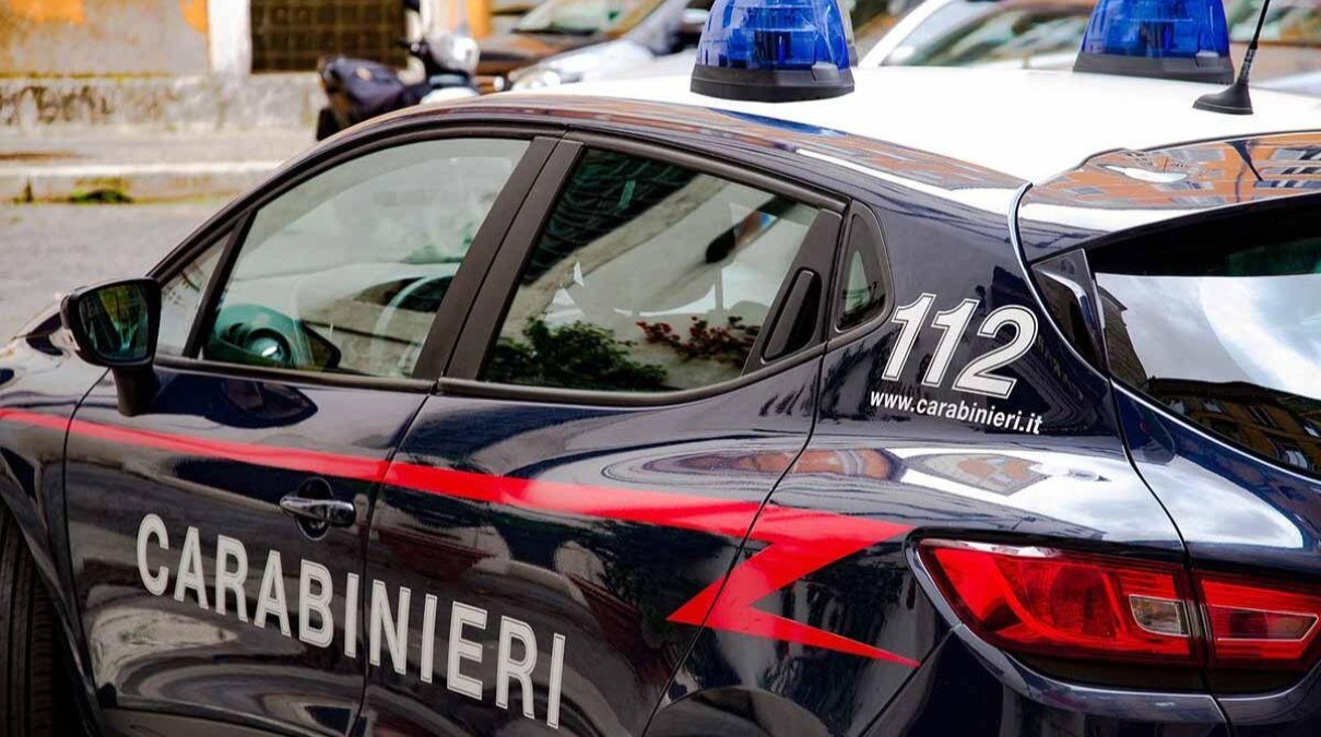 Villa Verucchio, rapina in farmacia: i due sospetti bloccati al centro commerciale - Carabinieri