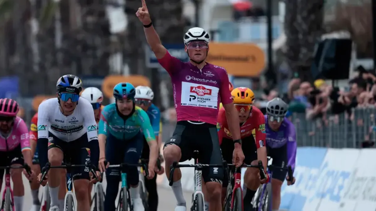 Pellizzari vola in maglia azzurra alla Tirreno-Adriatico, van der Poel concede il bis - © Ansa