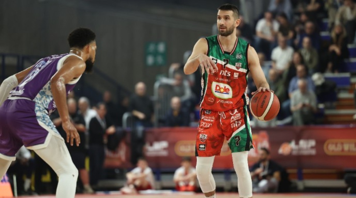 Basket A2, Coppa Italia: Dole in finale. Battuta la Valtur (86-85) - Tomassini ha deciso il match (Foto Nicola De Luigi)
