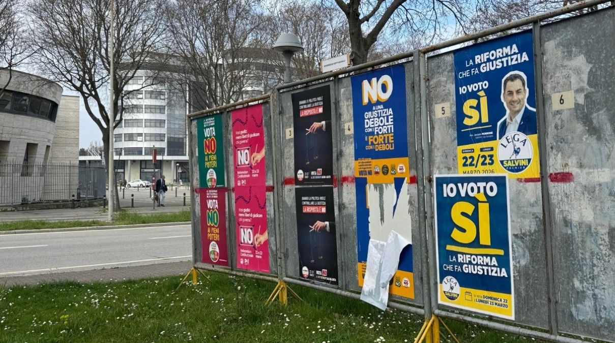Referendum: manifesti per il "No" danneggiati nella provincia di Rimini - 