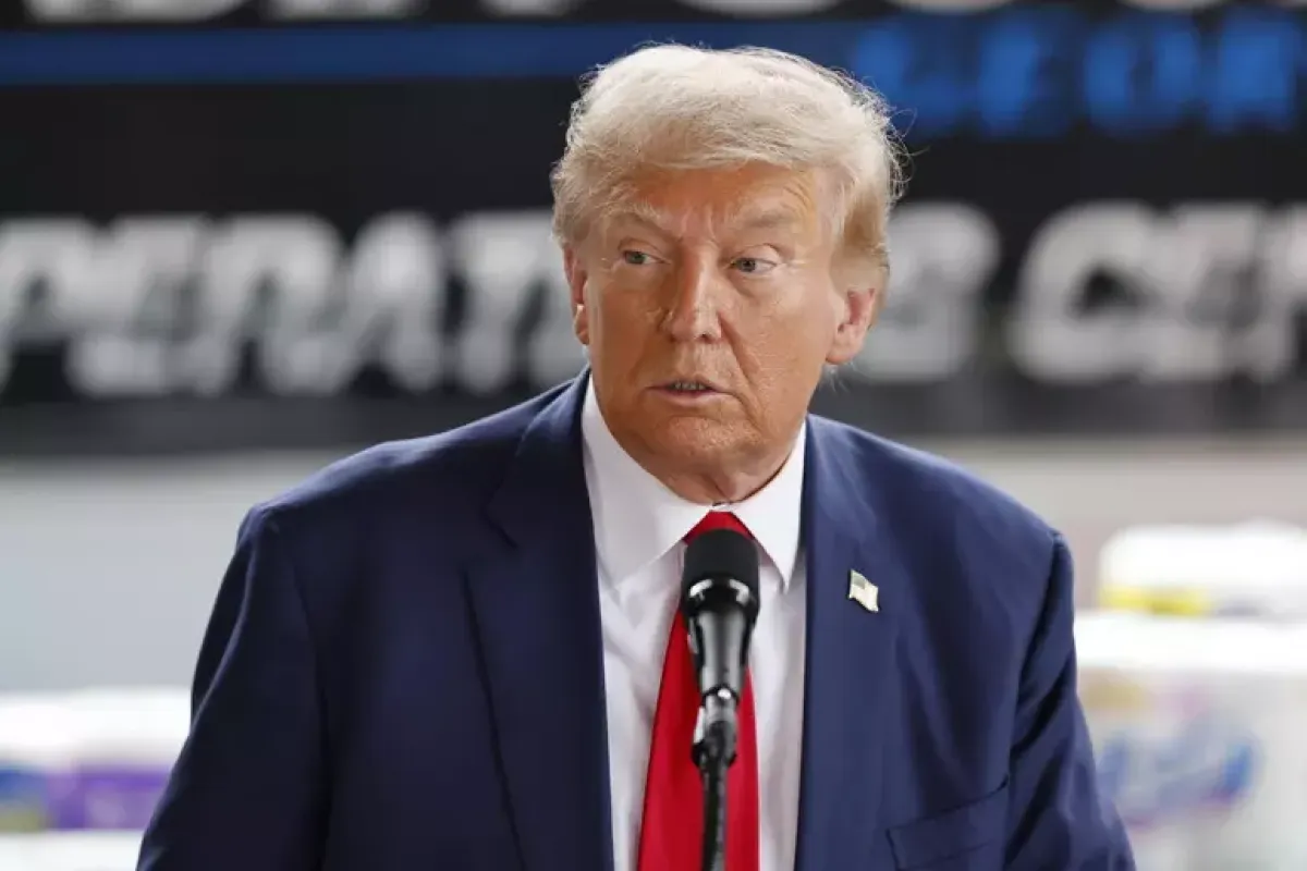 Trump avverte la Nato: “Futuro molto negativo se non ci aiuta a Hormuz” - 