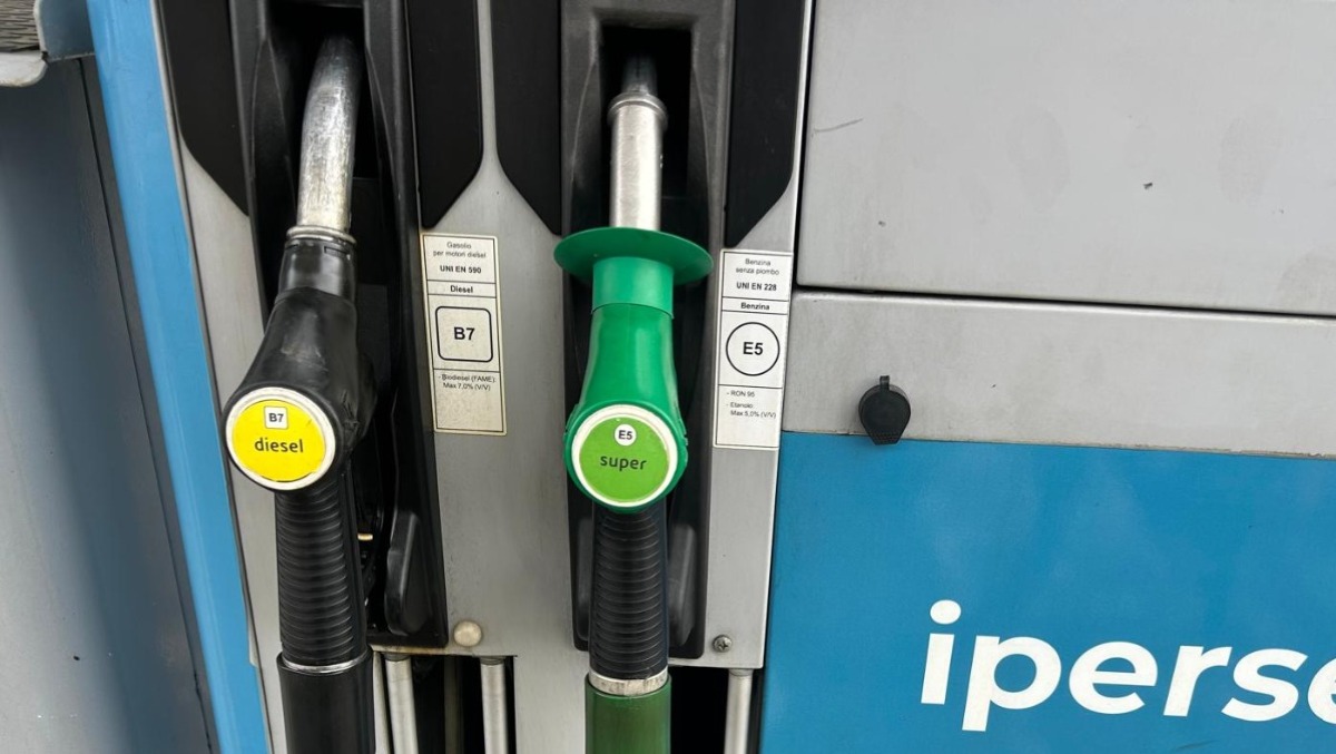 Carburanti, è un lunedì nero: diesel sotto i 2 euro solo nel 3% dei distributori a Rimini - 