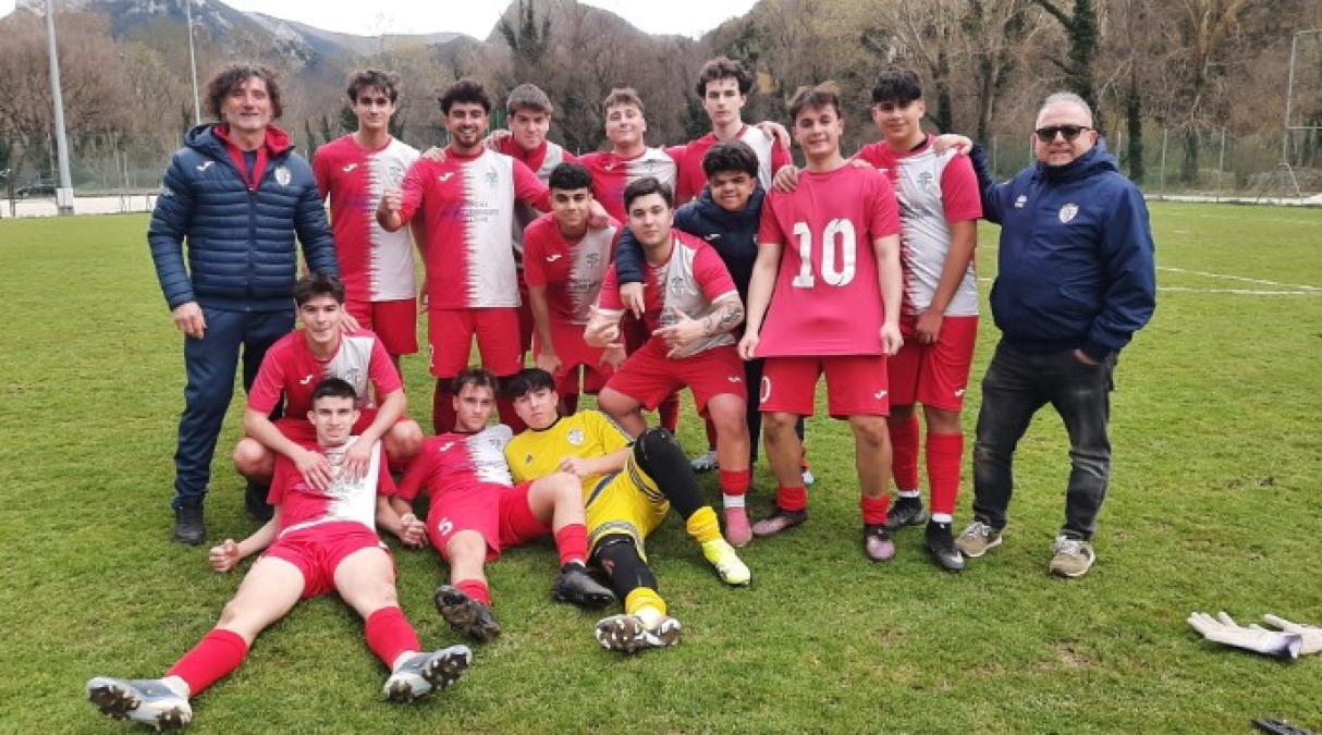 Calcio giovanile, Gabicce Gradara: quattro hurrà e due pareggi - La formazione Under 21 del Gabicce Gradara
