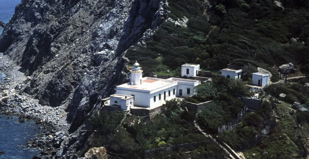 Zannone, l’isola delle orge diventa cinema: il delitto Casati Stampa rivive in “Gli occhi degli altri” - 