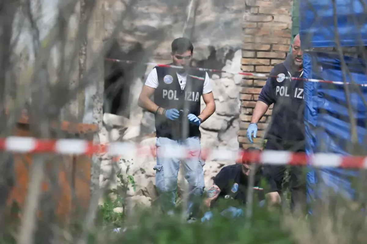 Anarchici morti nel casale, cinque perquisizioni nella notte a Roma - 