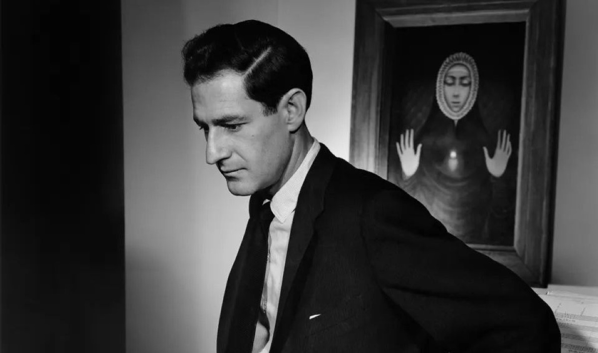 Al Teatro Galli la nuova produzione de Il Console - Ph Yousuf Karsh