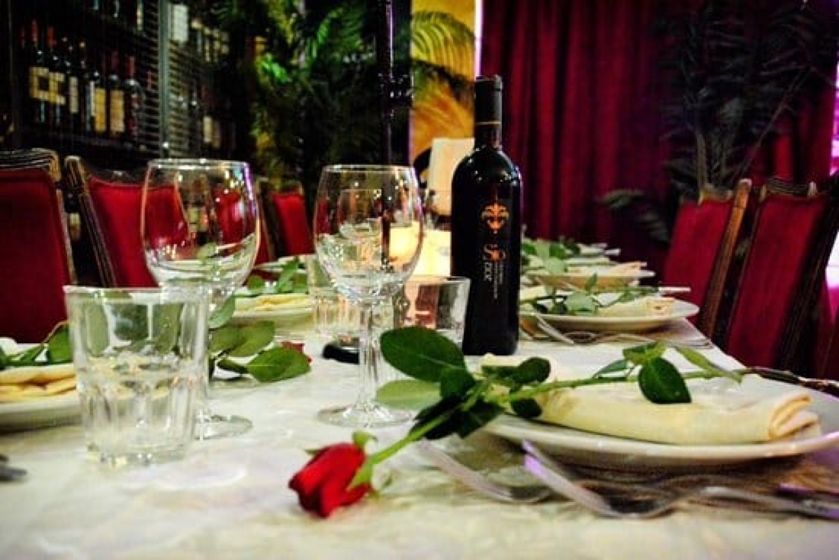 Rimini, l'istituto Malatesta organizza tre cene speciali: obiettivo raccolta fondi per nuove attrezzature - Cena, Istituto Malatesta di Rimini REPERTORIO