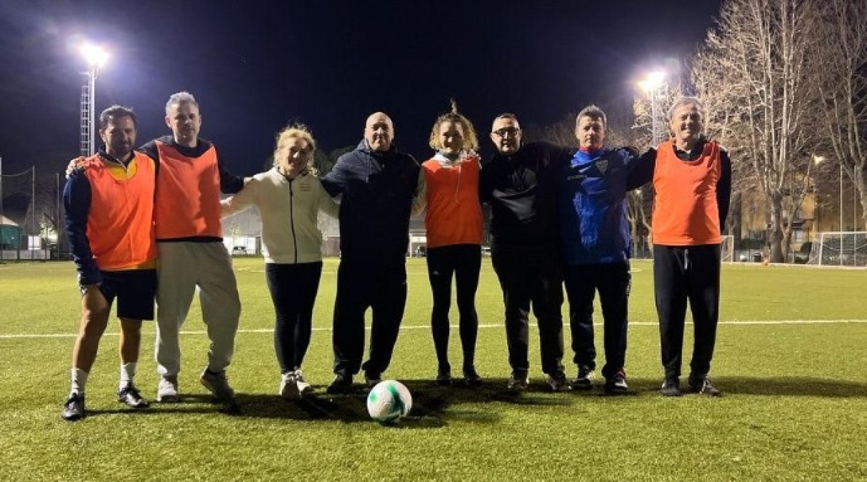 Calcio camminato, il Victoria organizza gli Open Day a Viserba - Partecipanti e organizzatori del primo Open Day