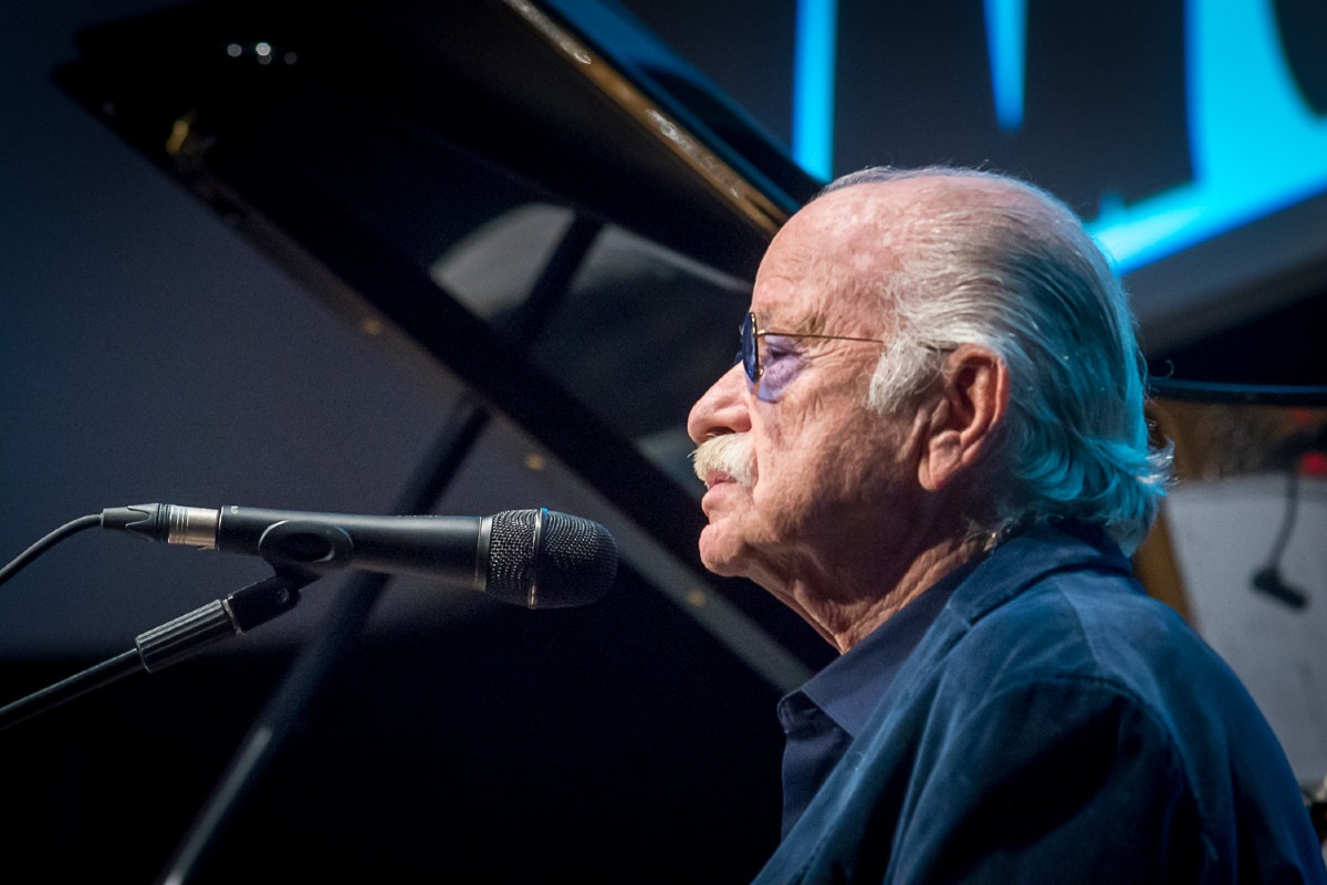 Addio Gino Paoli, il ricordo di Riccione: "Quell'indimenticabile duetto con Ornella Vanoni" - Gino Paoli