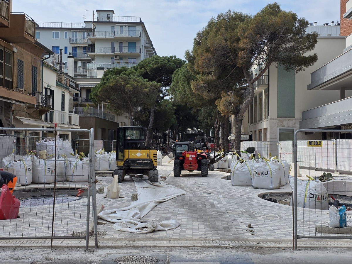 Riccione inaugura la nuova passeggiata di viale Ceccarini per Pasqua - 