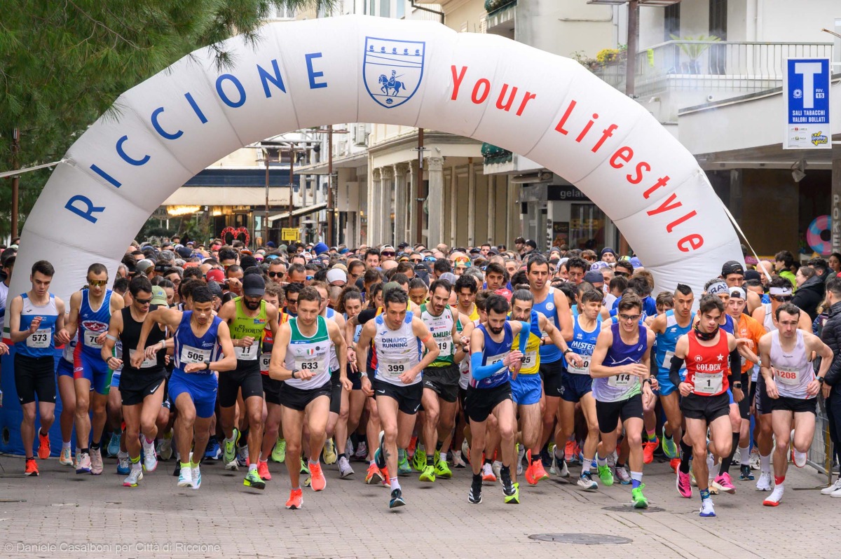StraRiccione 2026: 1.402 runner invadono le strade della città - Ph Casalboni