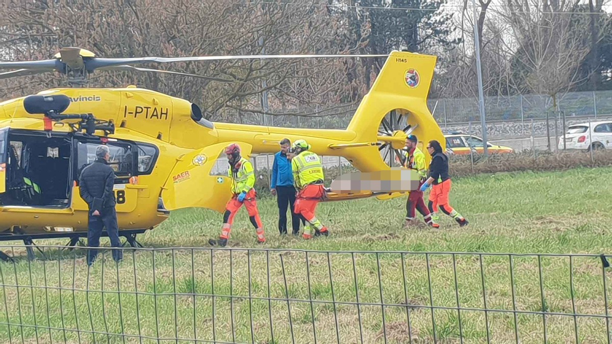 Viserbella, scoppia rissa in pieno giorno: ricoverato in ospedale con ferita alla testa - 