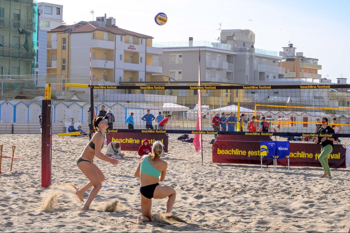 Inizia a Riccione la stagione internazionale del beach volley: al via il 27esimo Beachline Festival - 