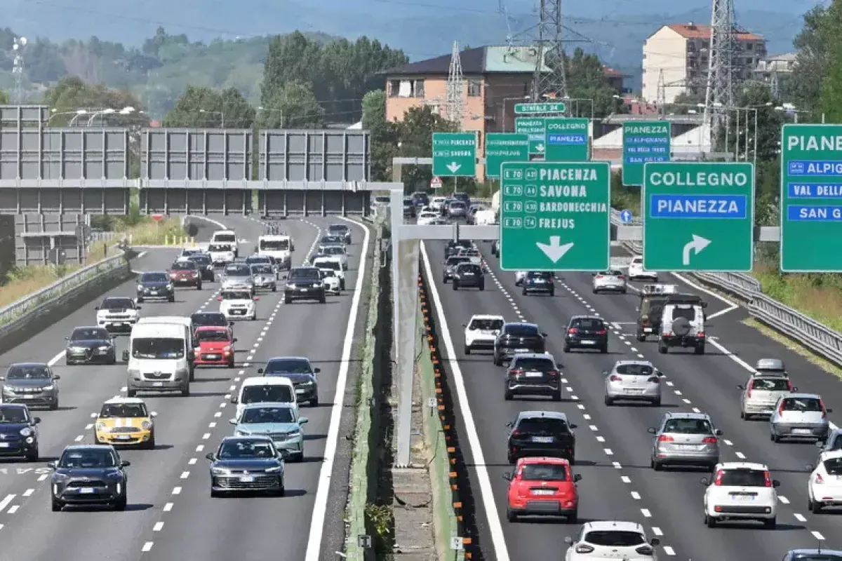 Pasqua, da oggi a martedì 60 milioni di veicoli su strade e autostrade - Repertorio