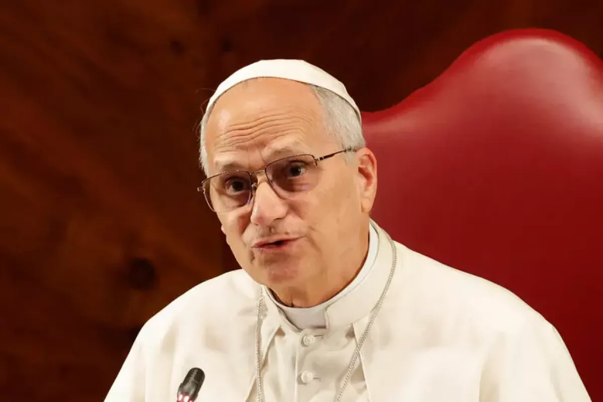 Via crucis al Colosseo, il papa avverte: "Chi decide le guerre risponderà a Dio" - Papa Leone PH ANSA