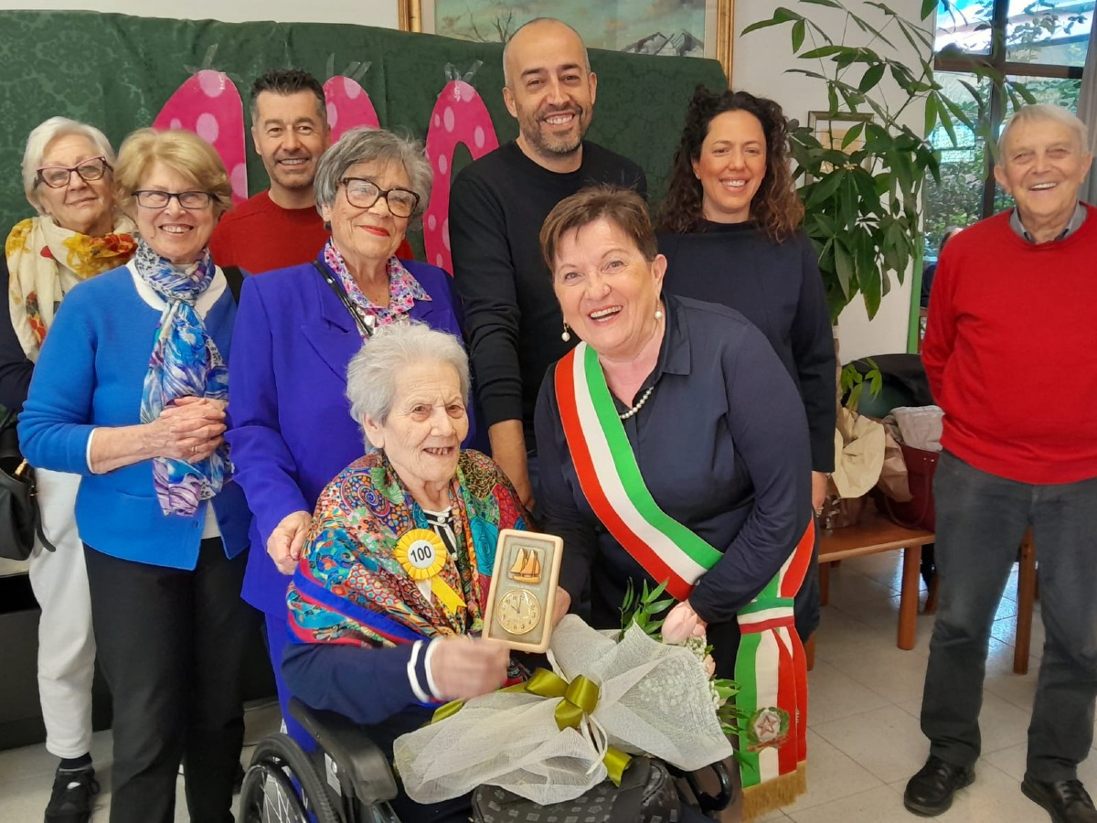 Riccione celebra Rosciana Capelli: 100 anni di storia e radici profonde - 