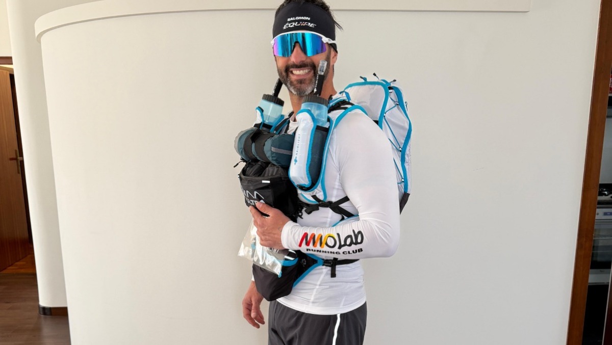 Sfida proibitiva nel deserto: partecipa alla ultramaratona nel ricordo della sorella scomparsa - Alex Magnani